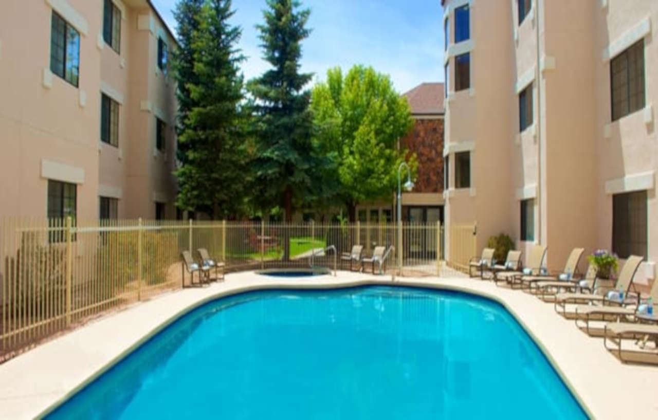 Embassy Suites By Hilton Flagstaff Eksteriør billede